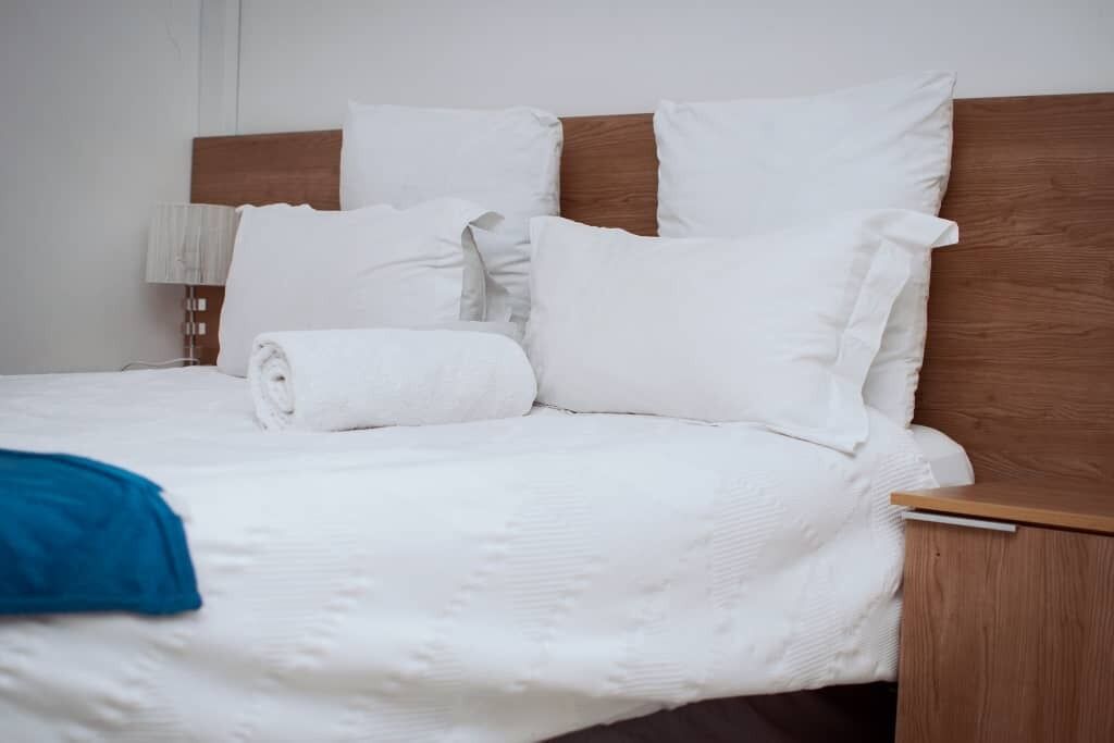 Tabla de planchar con plancha 