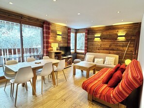 TV, books - Charming 6-person family apartment with all comforts, baby kit provided (Arâches-la-Frasse)