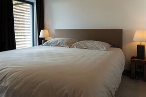 2 bedrooms, travel cot, free WiFi, bed sheets - Kom à 4, gîte for 4pers + baby in Vielsalm (Vielsalm)