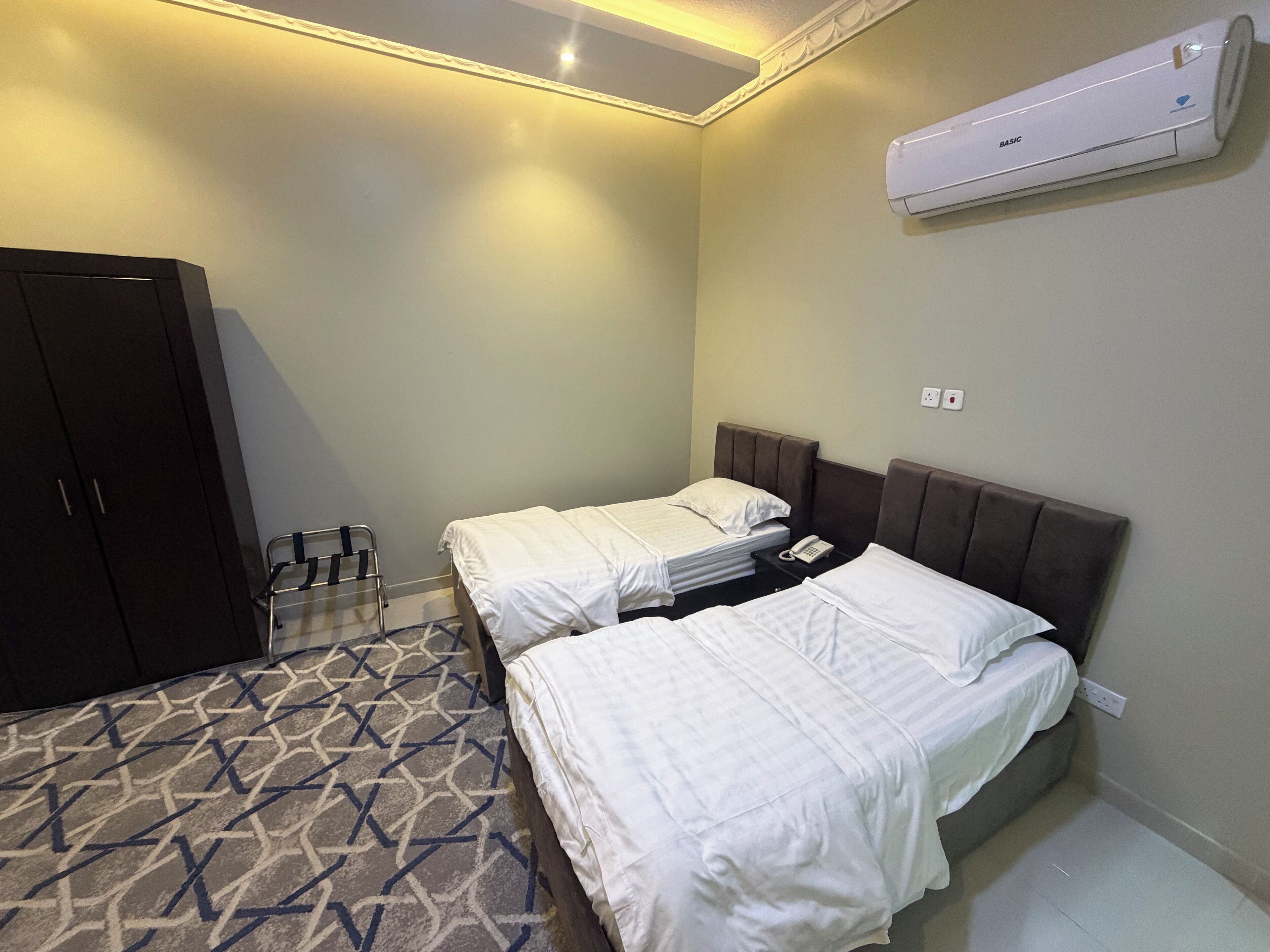 Suite estudio Deluxe | Escritorio, espacio para trabajar con laptop y wifi gratis 