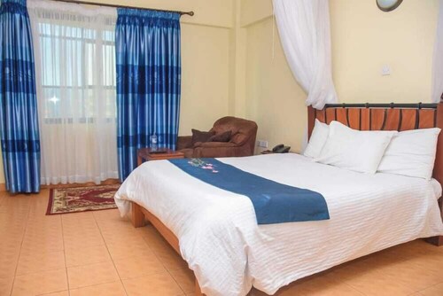 Meru Paramount Hotel