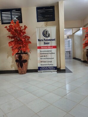 Interior - Meru Paramount Hotel (Meru)