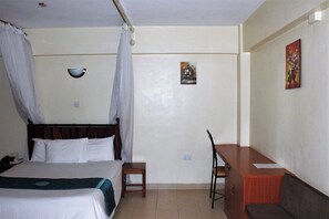 Standard Single Room - Meru Paramount Hotel (Meru)