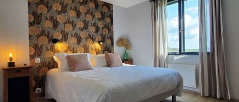 2 chambres, fer et planche à repasser, lit parapluie, Wi-Fi gratuit