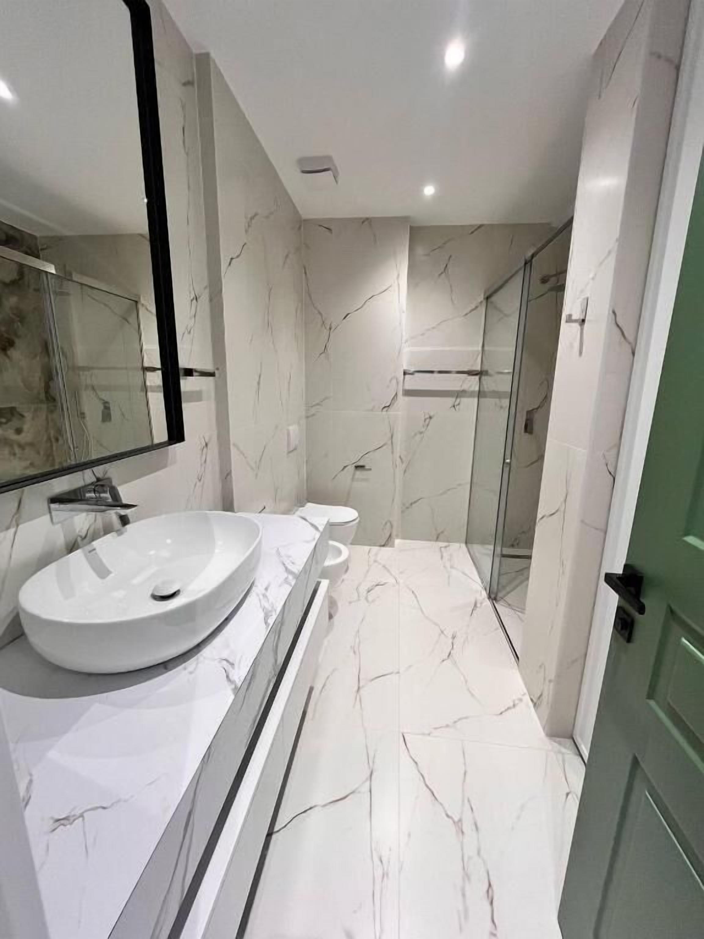 Apartment | Bathroom