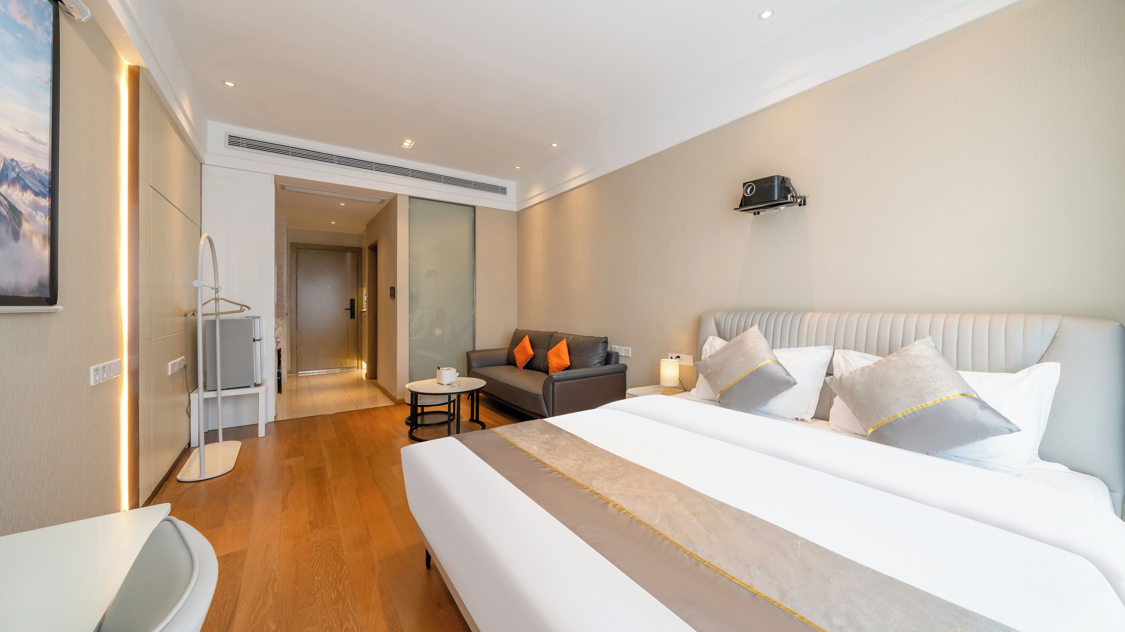 舒適客房, 1 張特大雙人床, 廚房, 城市景 | 書桌、手提電腦工作空間、遮光窗簾/窗簾、隔音