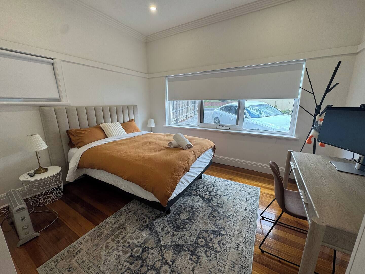 4 bedrooms, iron/ironing board, Internet, bed sheets