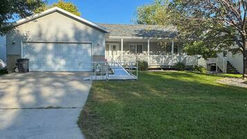 Mặt tiền nơi lưu trú