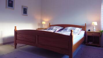 2 Schlafzimmer, Bügeleisen/Bügelbrett, Reisekinderbett, kostenloses WLAN