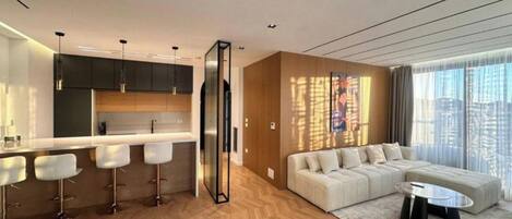Apartment, Balcony, City View | Living area
