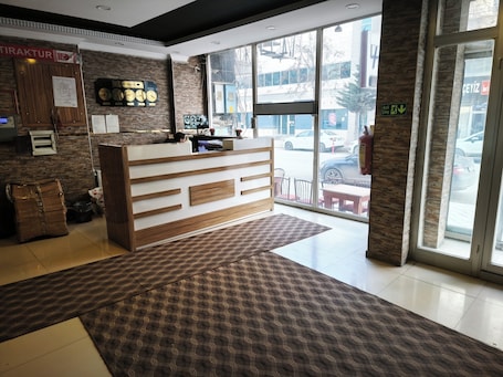 Lobby. Yılay Otel