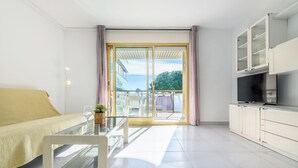 TV - Cambrils Park C by Interhome (Cambrils)