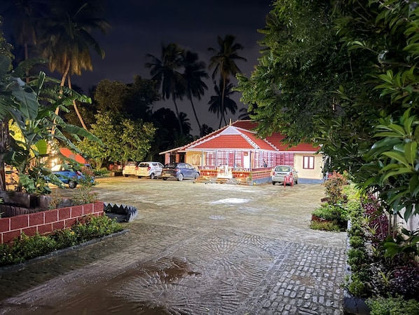 Exterior - Essaar punnot Farmstay resort (Kollengode)