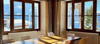 Detached 5-bedroom family chalet in La Rosière-Centre.
