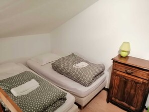 2 chambres, accès Internet, draps fournis