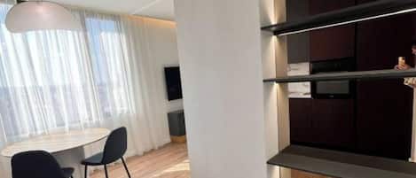 Apartment | Dining