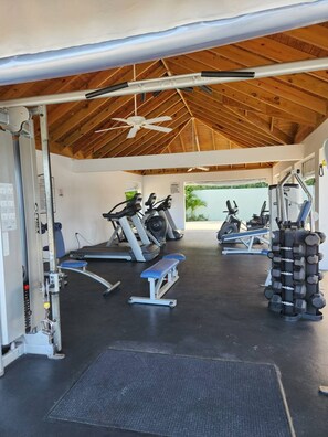 Outdoor pool - Villa at Richmond Estate (Priory)