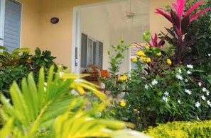 Villa Confort, vistas al jardín | Vistas al jardín