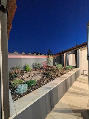 Santa Rosa Stables. Modern house in old barn, 5 minutes from historic center