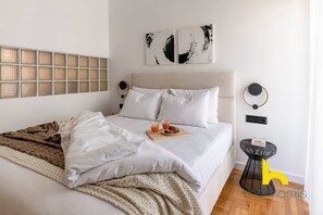 Iron/ironing board, WiFi, bed sheets - Spacious Family APT W/ Sunny Balcony & Whirlpool! (Kallithea)