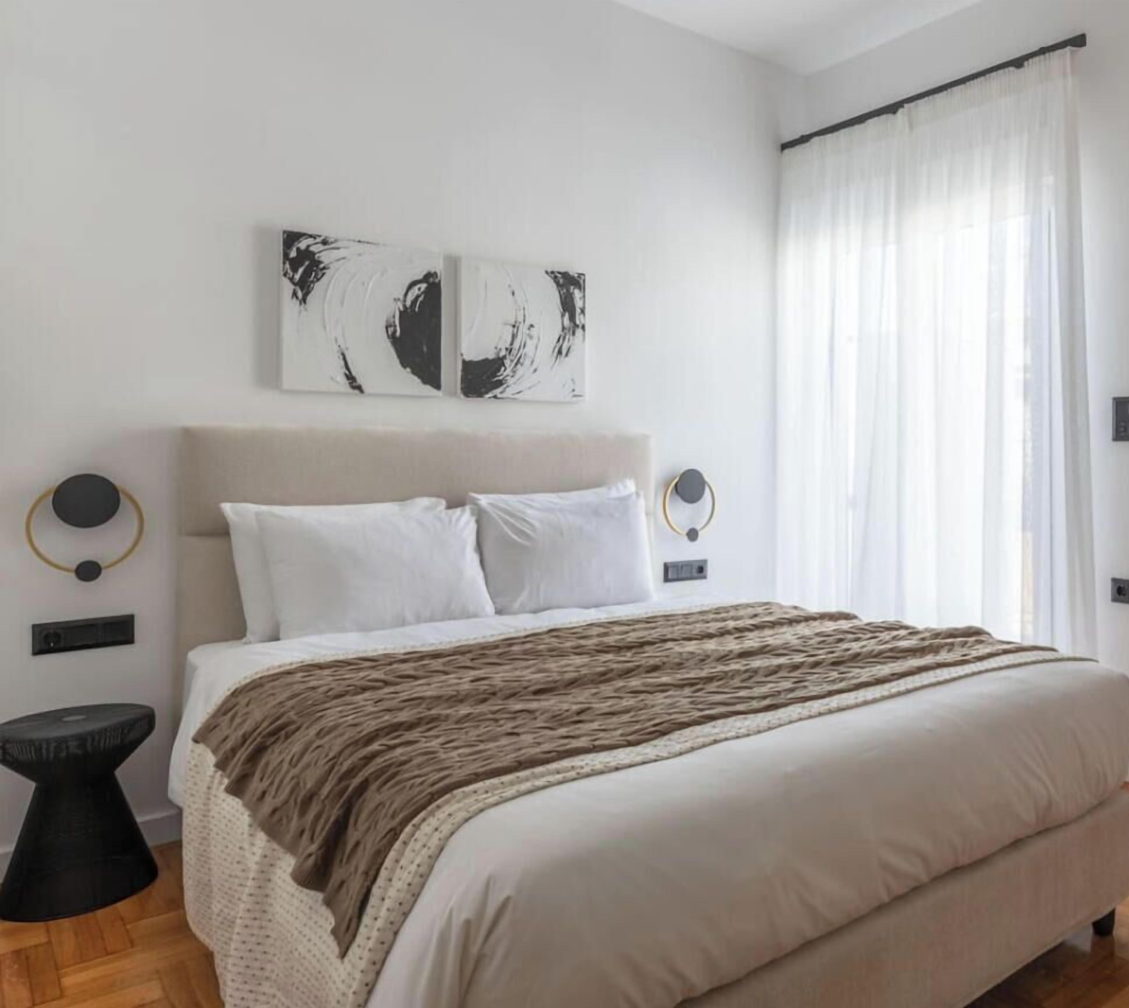 3 chambres, fer et planche à repasser, Wi-Fi gratuit, draps fournis
