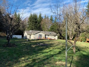 Exterior - Peaceful Private Forest Trails and Zen Gardens Weddings Events Healing Sanctuary (Camano)