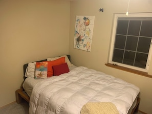 3 bedrooms, WiFi, bed sheets, wheelchair access