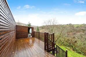 Room, 1 Bedroom, Accessible | Garden - Room-peaceful Nature Reserve Edge Getawa (Swansea)