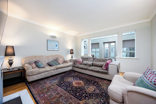 Spacious 3Bed Home with Parking-Near St Patricks Cathedral