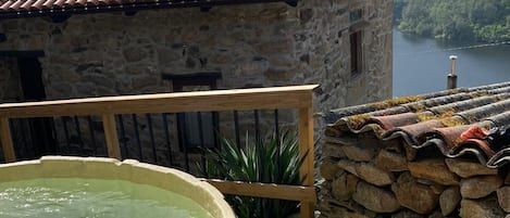 Ulkoporeallas