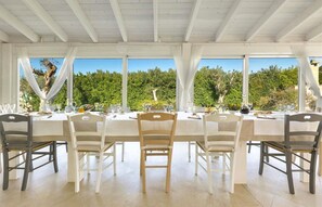Dining - Villa 'Tenuta Degli Ulivi Luxury Relax' with Private Pool, Wi-Fi & Air Conditioning (Borgagne)