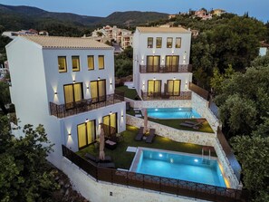 Front of property - Malou & Charma Villas (Igoumenitsa)