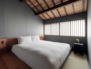 Traditional House, 3 Bedrooms, Kitchen, Garden View | In-room safe, individually decorated, individually furnished, desk - Mitsuna Machiya House (Kyoto)