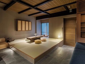 Traditional House, 3 Bedrooms, Kitchen, Garden View | Interior - Mitsuna Machiya House (Kyoto)