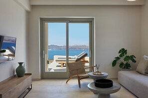 Family Suite Sea View with Private Pool | Living area