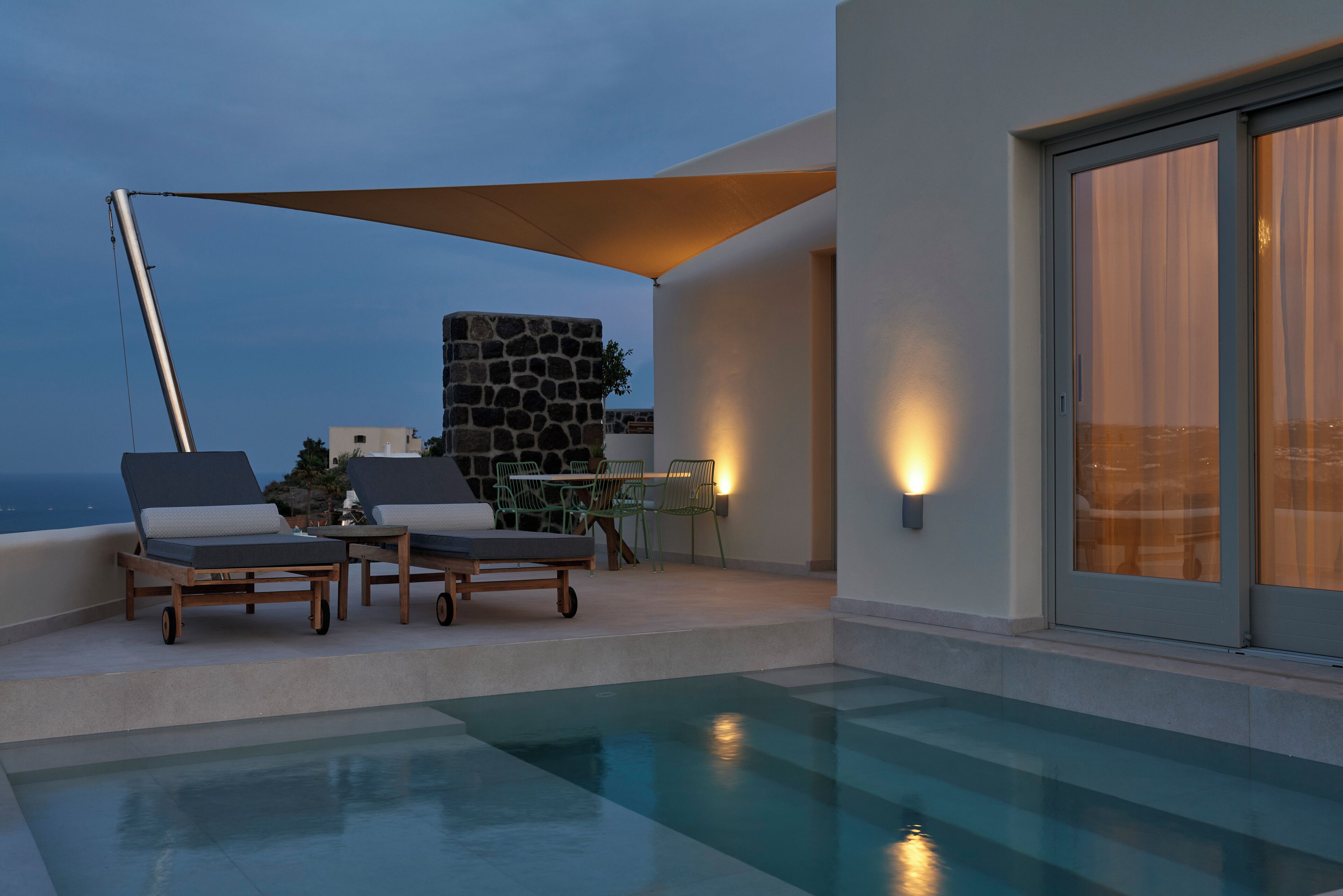 Seasonal outdoor pool