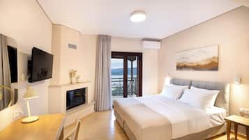 Double or Twin Room, Balcony, Lake View | In-room safe, desk, laptop workspace, soundproofing