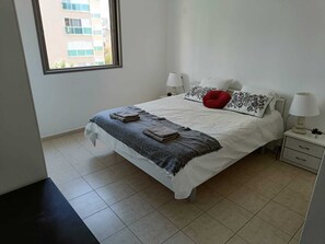 Silitysrauta/-lauta, internet, vuodevaatteet