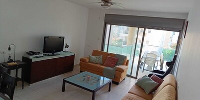 IDEAL APPARTEMENT EN PLEIN CENTRE VILLE A 2 PAS DE LA MER ET DES COMMODITÉS