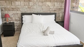 Iron/ironing board, free WiFi, bed sheets - Private Villa with Pool - Close to the Beach (Costa Adeje)