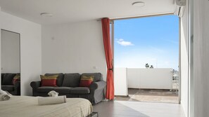 Iron/ironing board, free WiFi, bed sheets