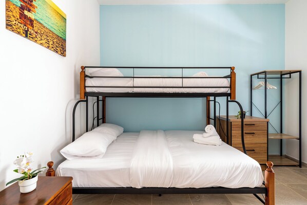 Studio, Multiple Beds, Kitchenette, City View | Egyptian cotton sheets, premium bedding, individually decorated