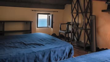 WiFi, bed sheets