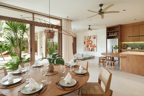 Villa, 4 Schlafzimmer, eigener Pool | Speisen