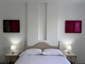 Iron/ironing board, WiFi, bed sheets - CasaMar Playa (Estepona)
