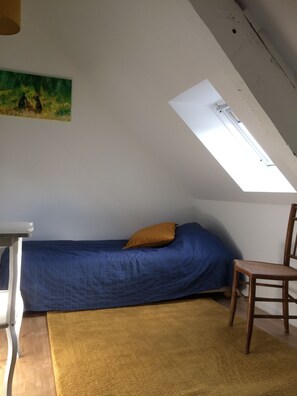 2 bedrooms, desk, iron/ironing board, travel crib - CHARMING HOUSE BETWEEN PENESTIN AND ARZAL (Camoël)