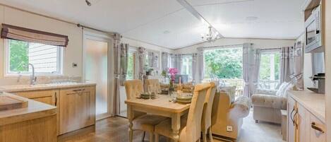 Lavavajillas y utensilios de cocina