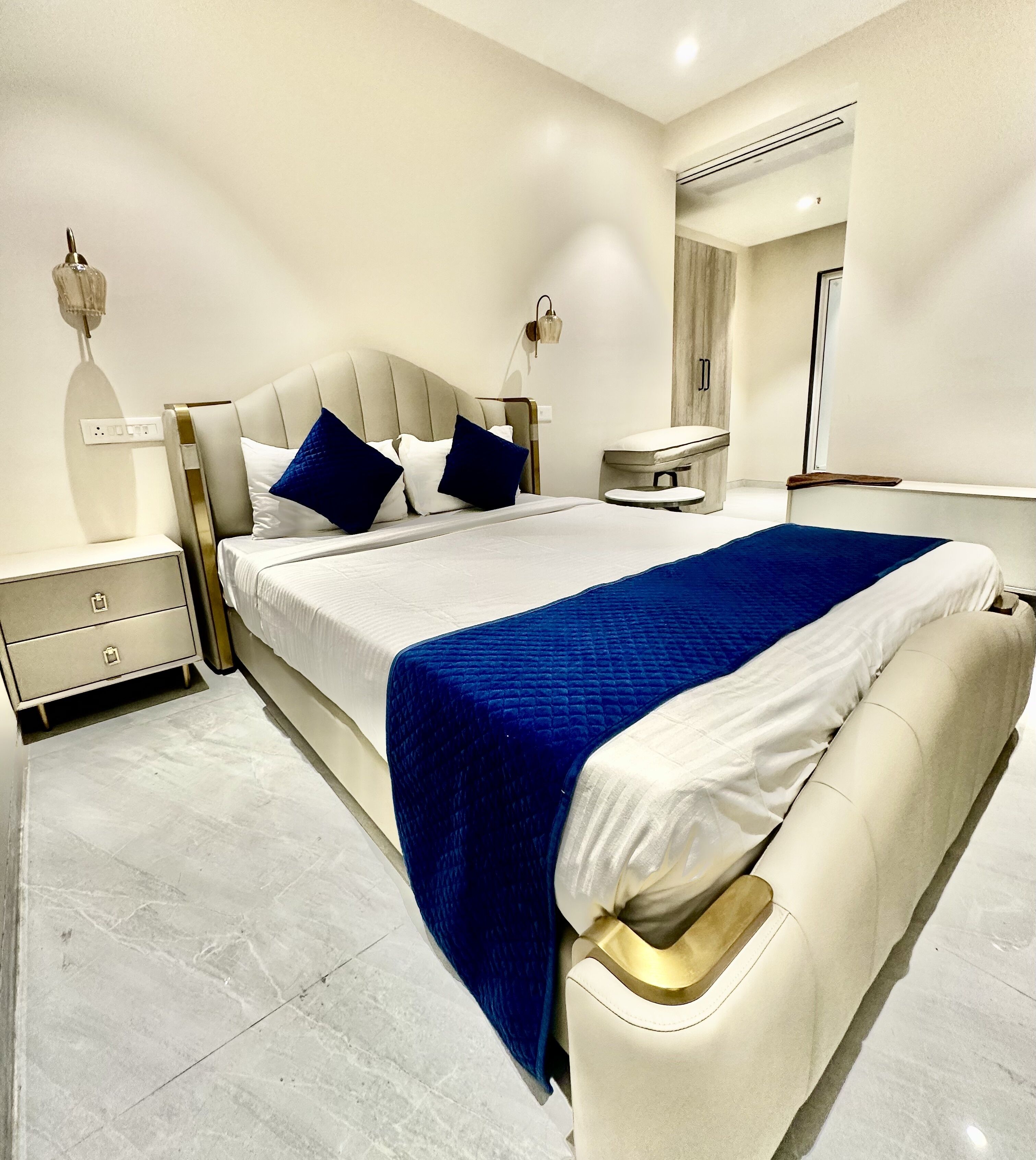 書桌、免費無線上網