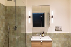 Double Room, Balcony | Bathroom | Shower, eco-friendly toiletries, hair dryer, towels