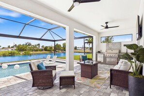 Terrace/patio - Tiki Time! - Newly Listed (Cape Coral)